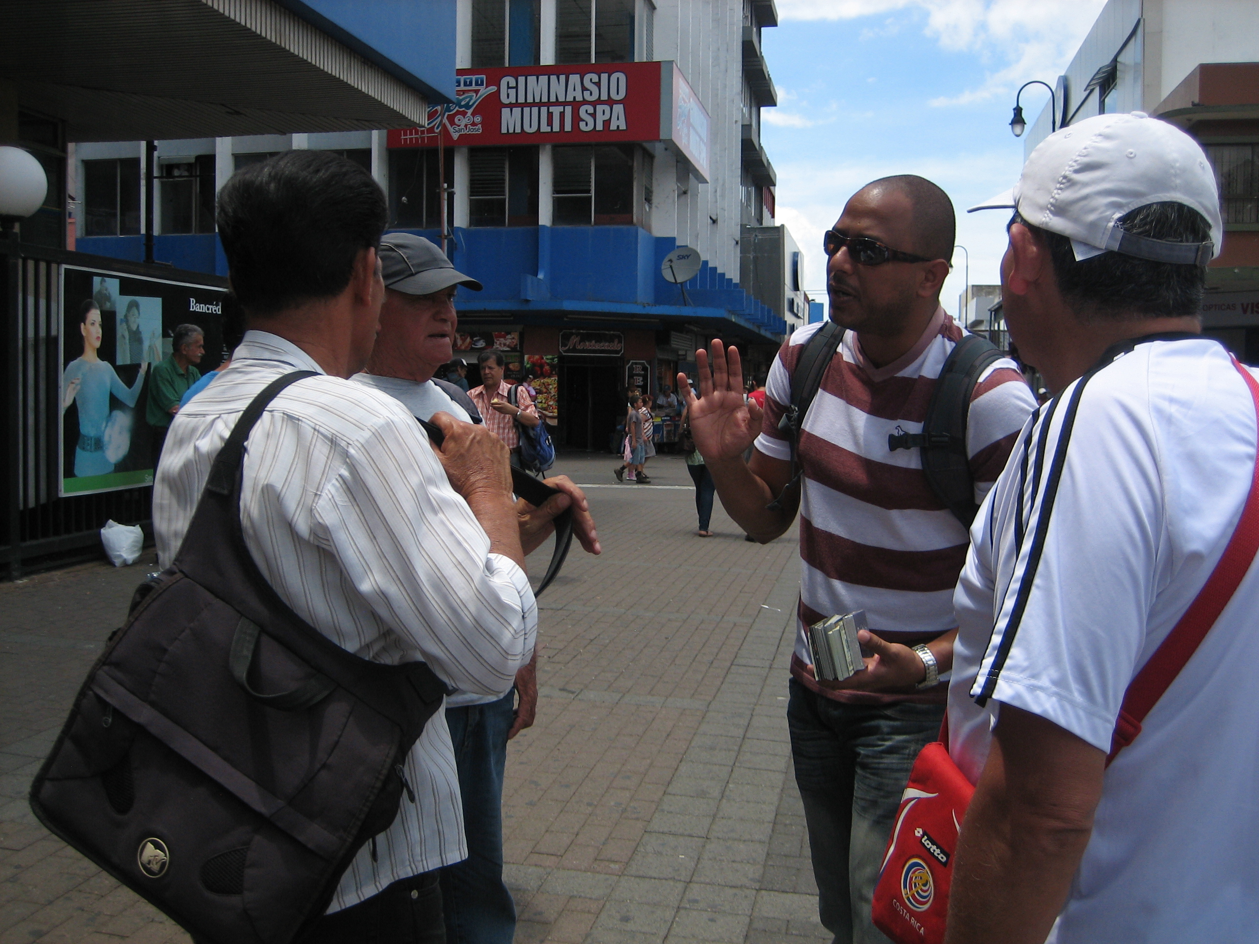 Fotos Setiembre 29, 2012 Evangelismo al Aire Libre